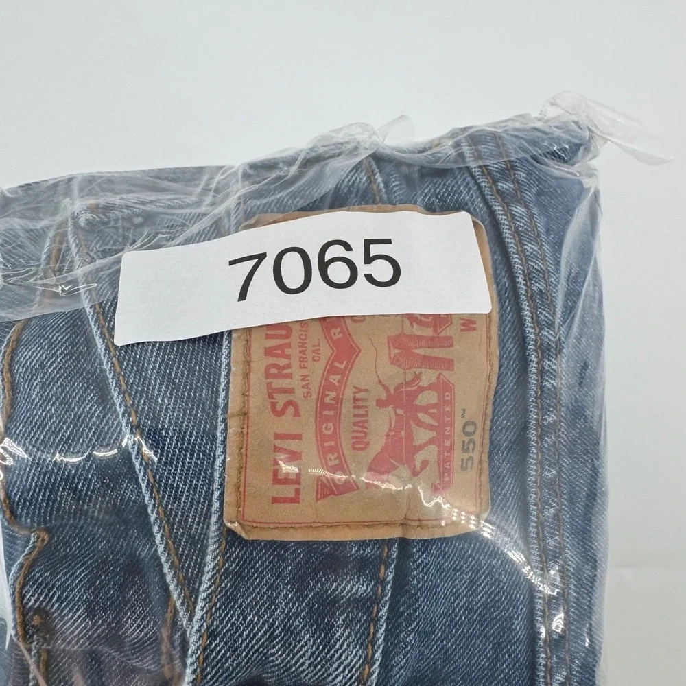 Levi's 550 Relaxed Fit Jeans Mens‎ 46x30 Blue Medium Wash Tapered Leg Denim